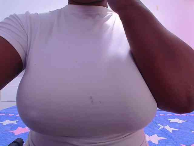 Afrobombshell
