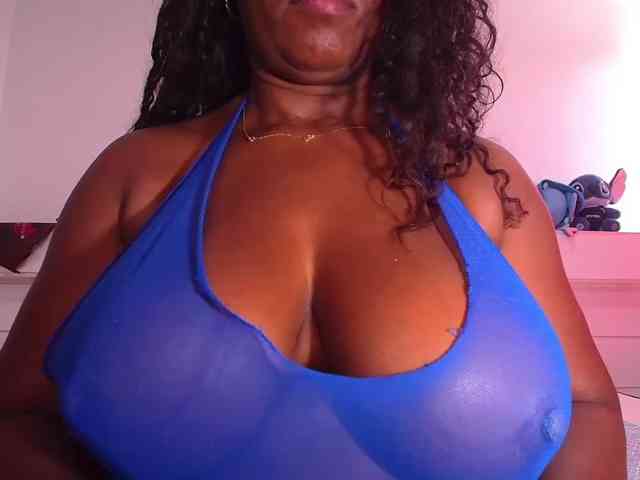 Afrobombshell