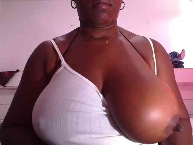 Afrobombshell