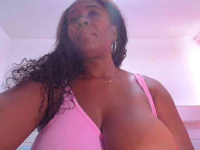 Afrobombshell