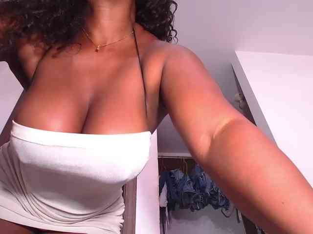 Afrobombshell