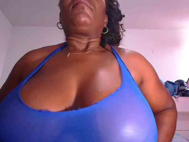 Afrobombshell