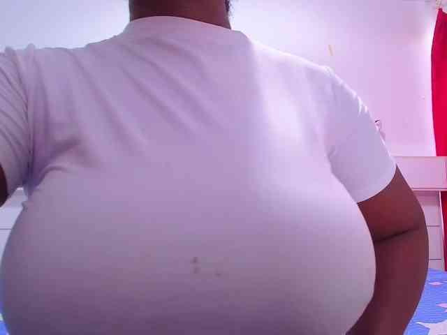 Afrobombshell