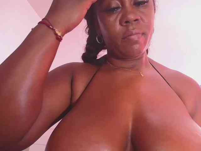 Afrobombshell