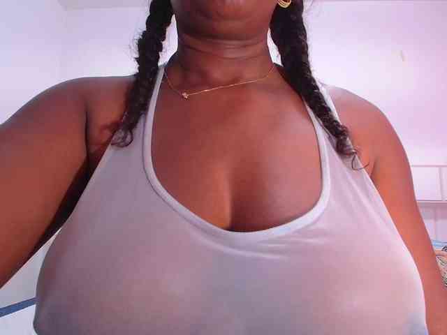 Afrobombshell