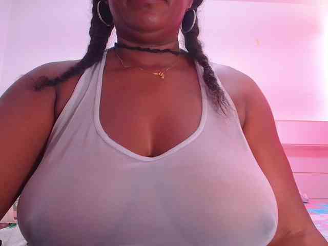 Afrobombshell