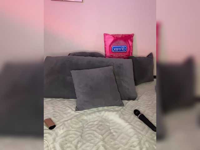 -Wet-Kitty- live cam on BongaCams