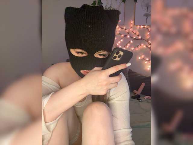 ExXXxstaZZZ's BongaCams show and profile