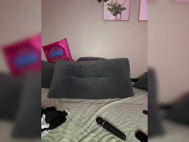 -Wet-Kitty- live cam on BongaCams