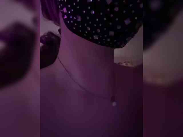 -Wet-Kitty- Sex Cam Show