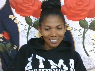 Lyah7a's Live Webcam