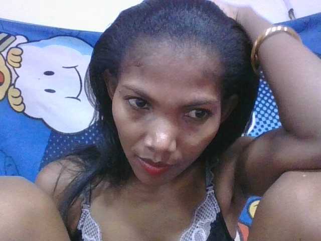 Lyah7a live cam on BongaCams