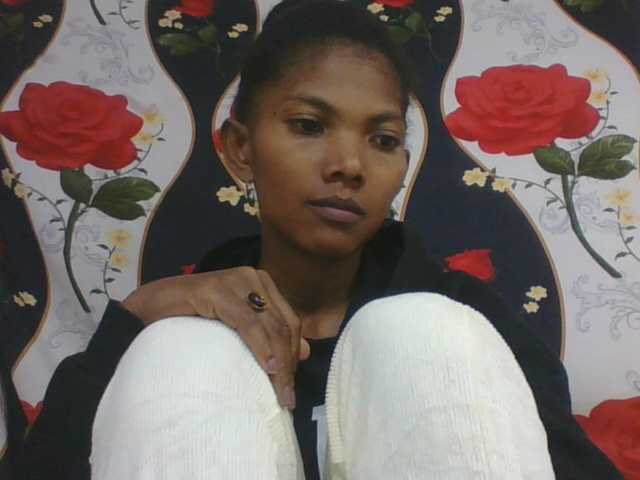 Lyah7a live cam on BongaCams