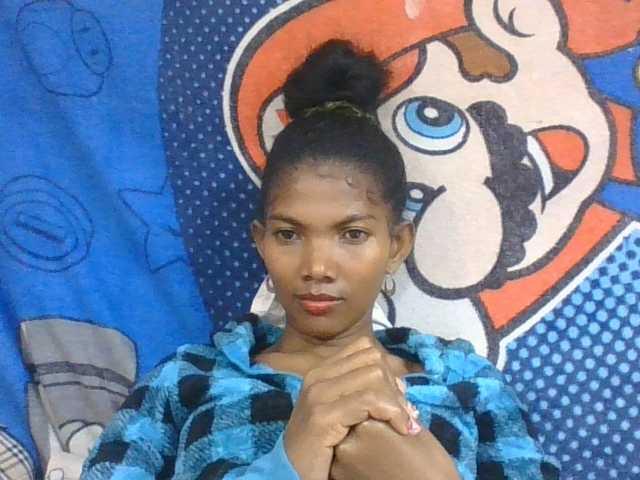 Lyah7a live cam on BongaCams
