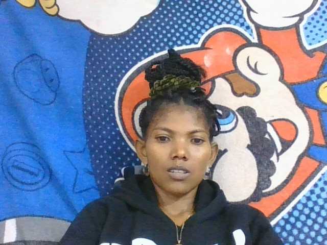 Lyah7a live cam on BongaCams