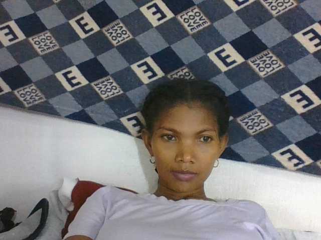 Lyah7a live cam on BongaCams