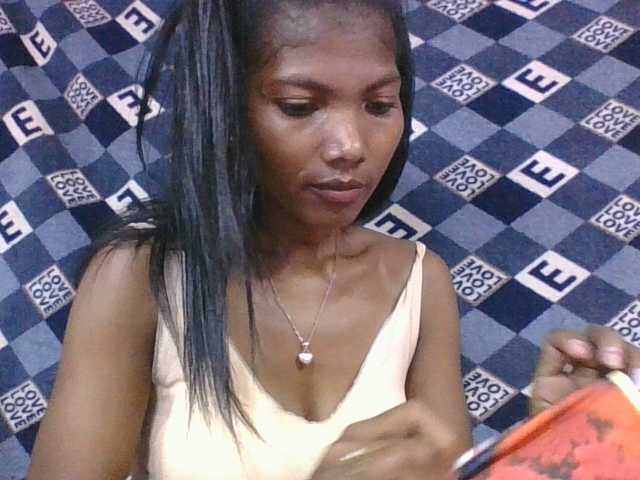 Lyah7a's BongaCams show and profile