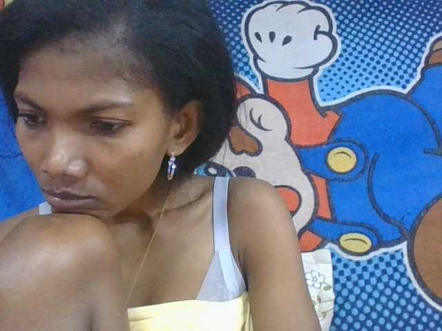 Lyah7a live cam on BongaCams