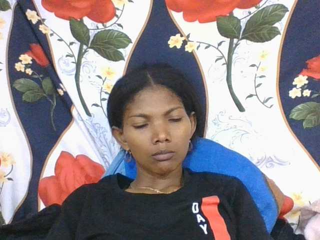 Lyah7a live webcam show