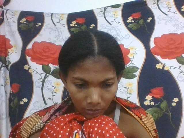Lyah7a live cam on BongaCams