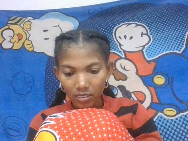 Lyah7a live cam on BongaCams