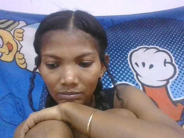 Lyah7a live cam on BongaCams