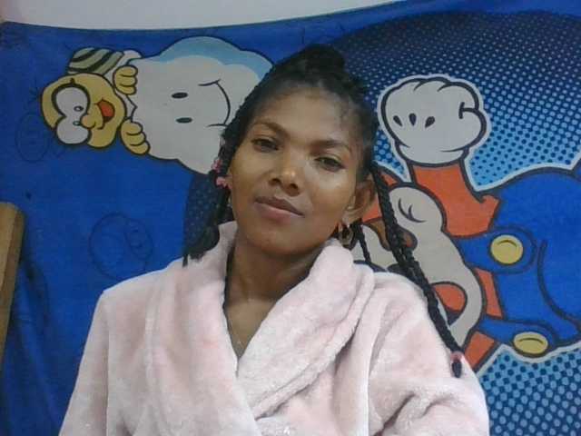 Lyah7a live cam on BongaCams