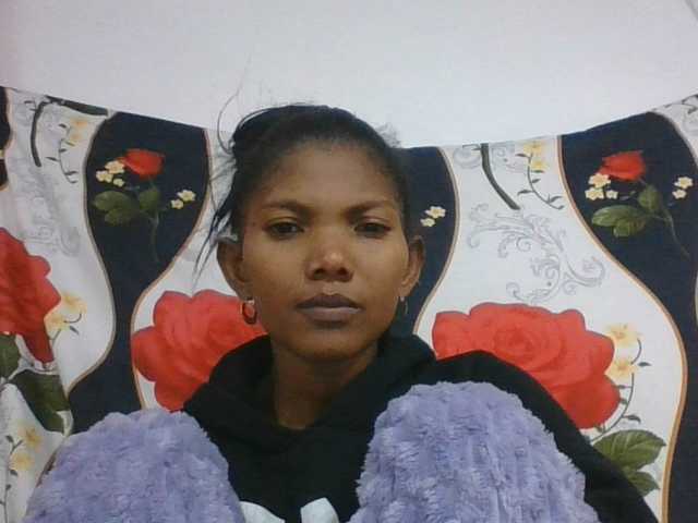 Lyah7a live cam on BongaCams