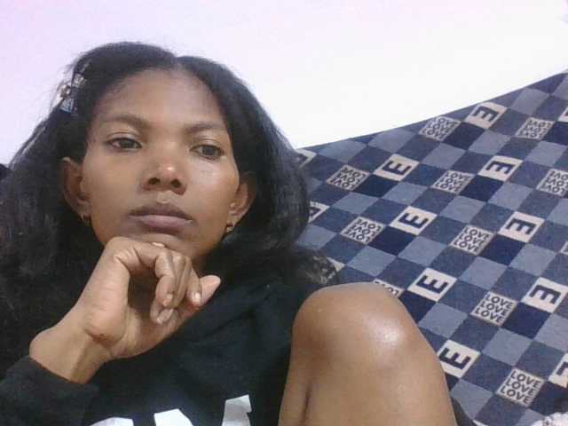 Lyah7a live cam on BongaCams