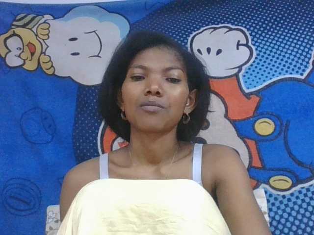 Lyah7a live cam on BongaCams
