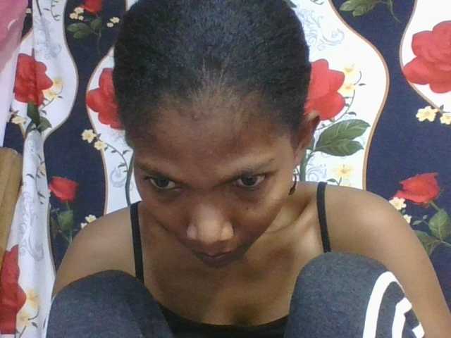 Lyah7a live cam on BongaCams