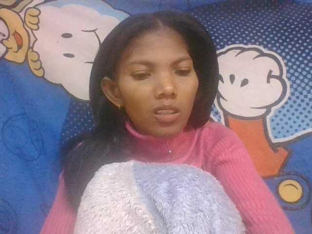 Lyah7a live cam on BongaCams