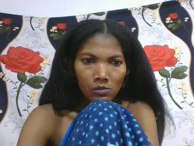 Lyah7a live cam on BongaCams