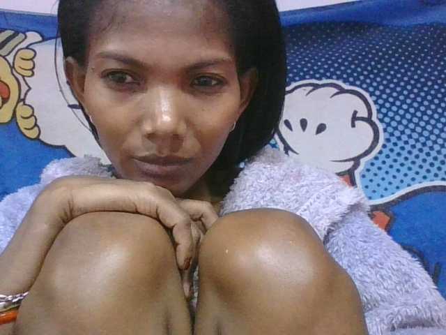 Lyah7a live cam on BongaCams