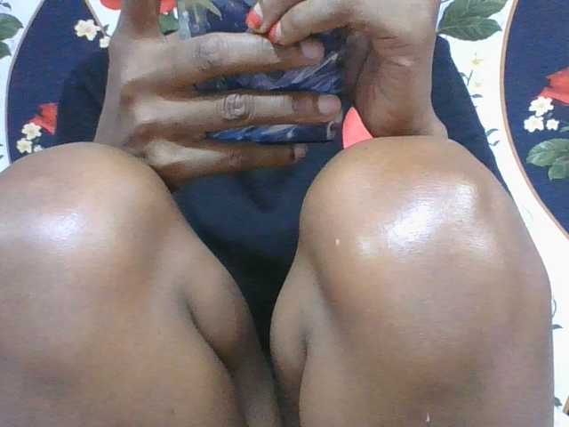 Lyah7a live webcam show