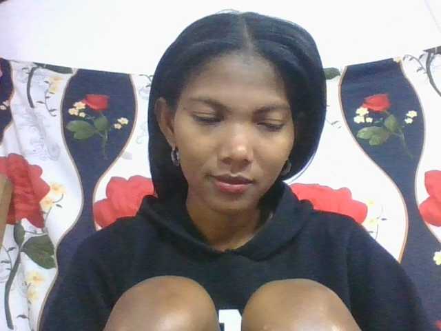 Lyah7a live cam on BongaCams