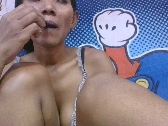 Lyah7a live cam on BongaCams