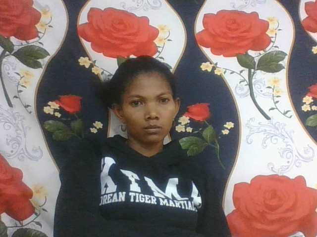 Lyah7a live cam on BongaCams