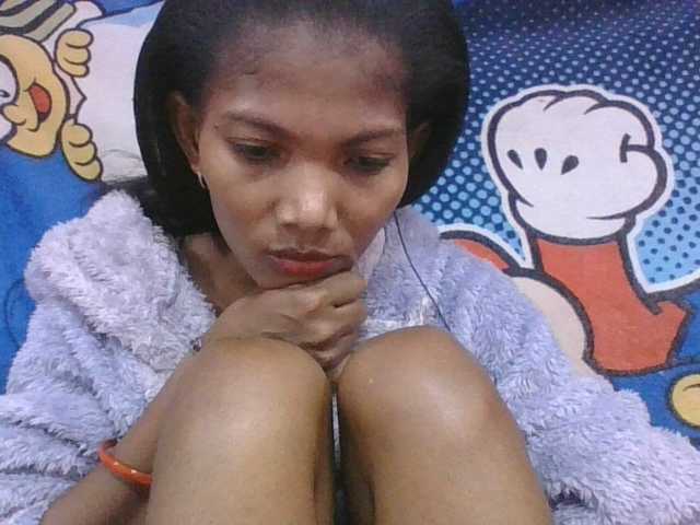 Lyah7a live cam on BongaCams