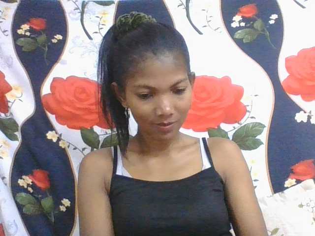 Lyah7a live cam on BongaCams
