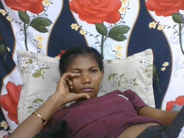 Lyah7a live cam on BongaCams