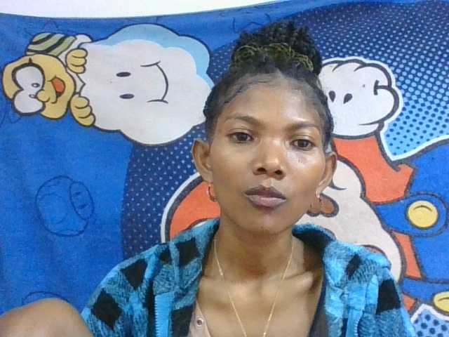 Lyah7a live cam on BongaCams