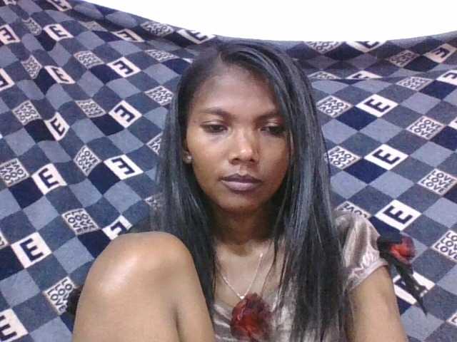 Lyah7a's BongaCams show and profile