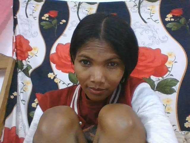 Lyah7a live cam on BongaCams