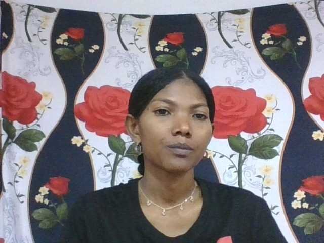 Lyah7a live cam on BongaCams