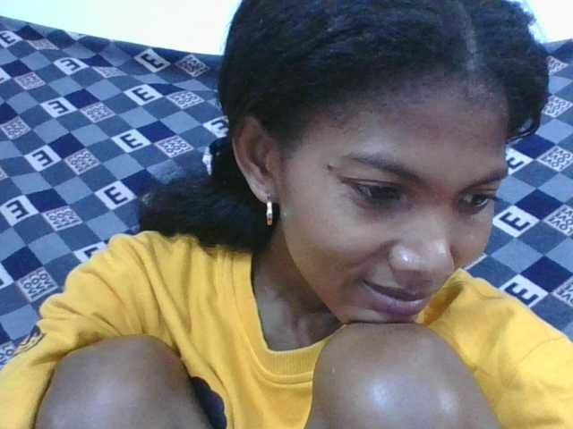 Lyah7a live cam on BongaCams