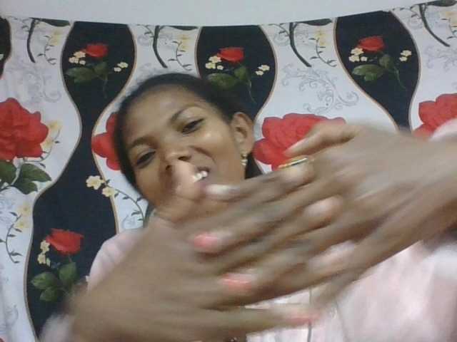 Lyah7a live cam on BongaCams