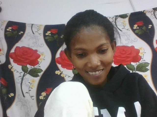Lyah7a live cam on BongaCams
