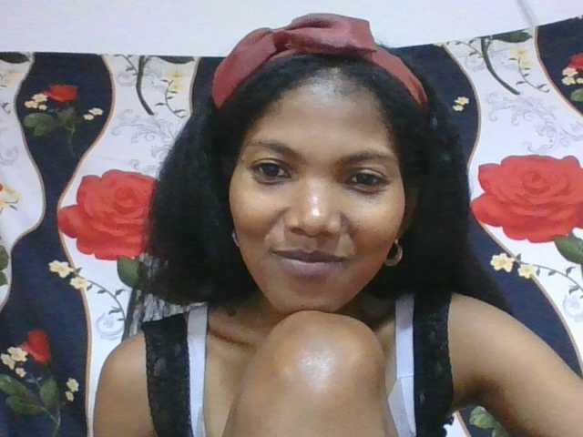 Lyah7a live cam on BongaCams