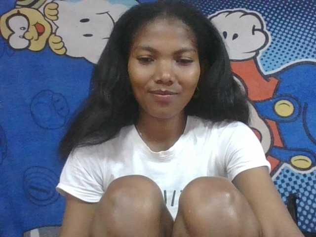 Lyah7a live cam on BongaCams